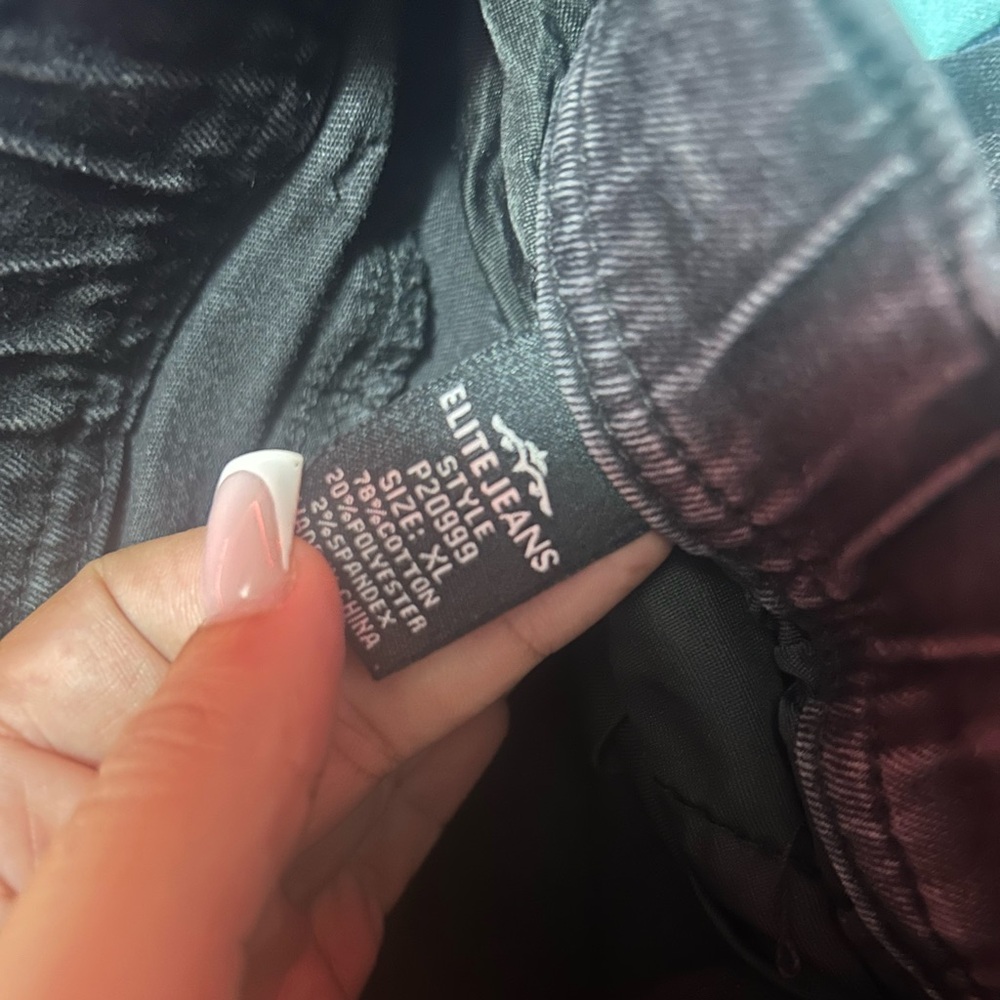 Elite jeans just cleaning out my closet and they don’t fit anymore